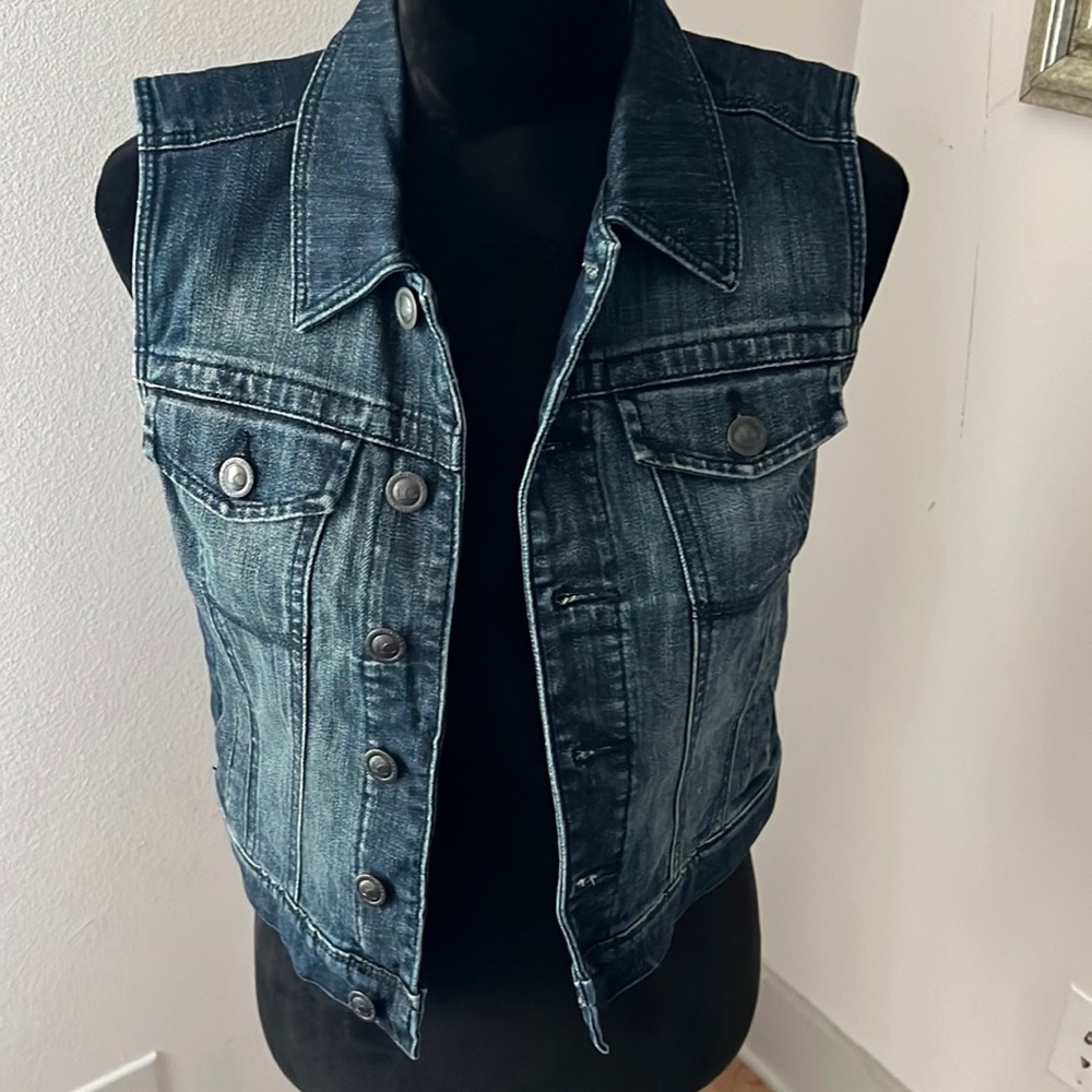 LC Lauren Conrad dark denim jeans buttoned‎ down vest Sz S